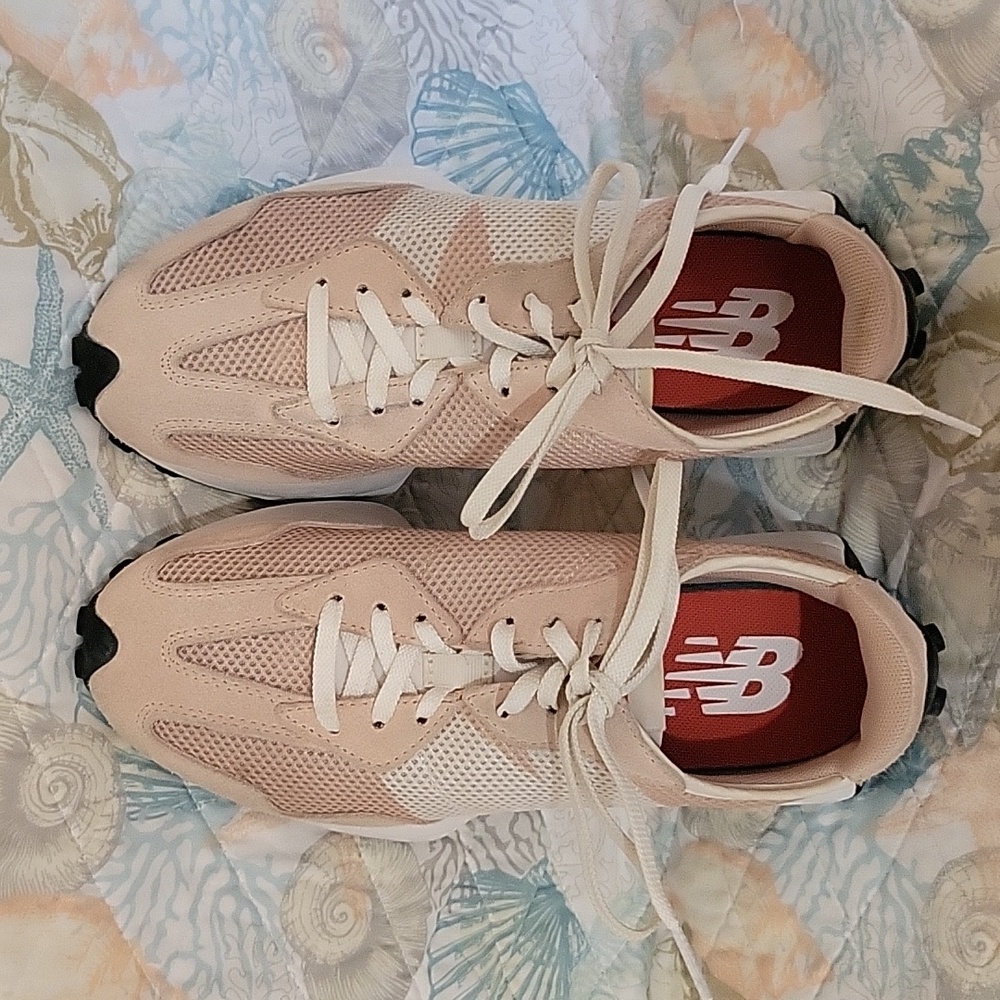 New Balance 327